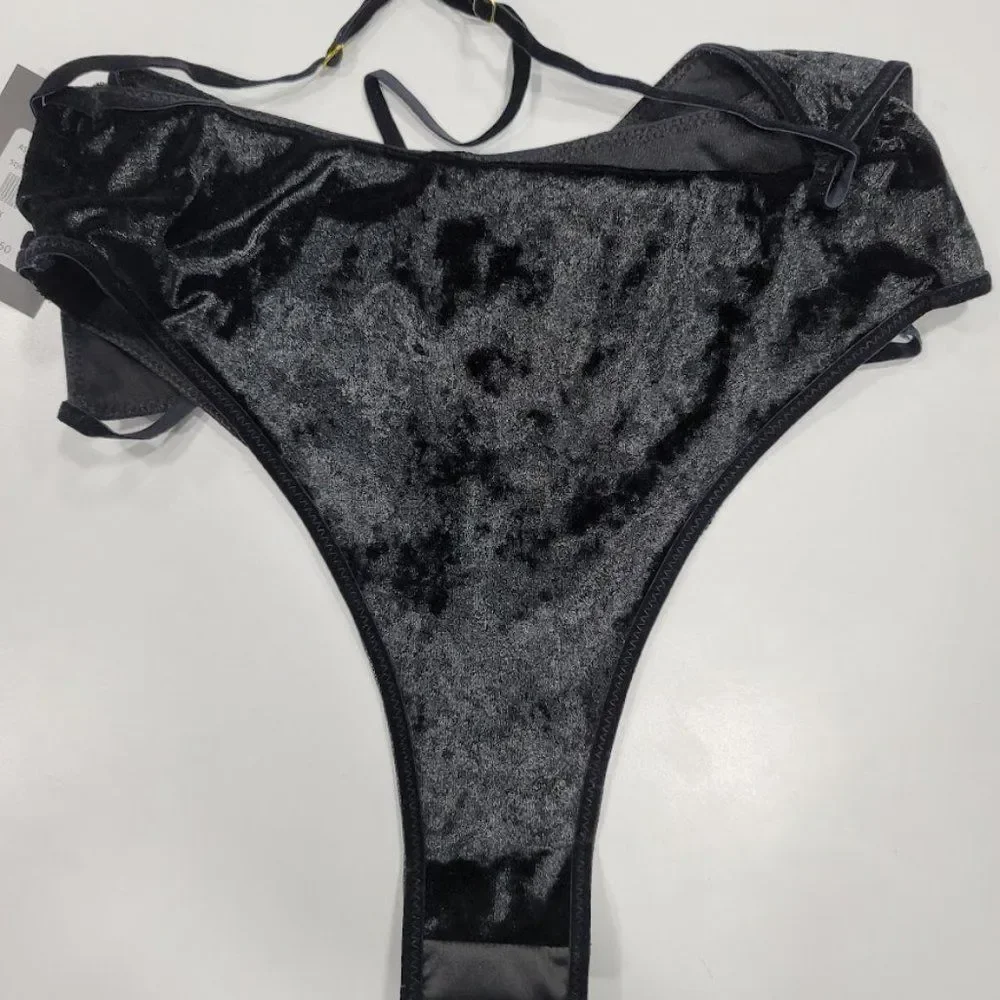 Fredericks of Hollywood Asha Velvet And Lace Lingerie Bra Set  Black